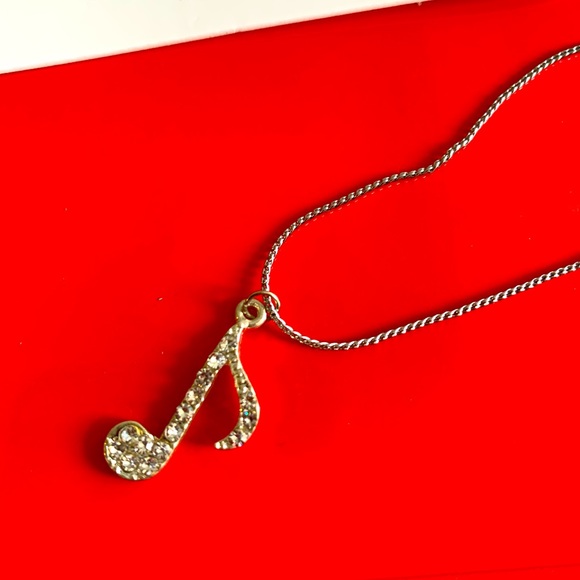 Teen jewelry bundle deal!! 11 different pieces of necklaces, and earrings! - Picture 7 of 12